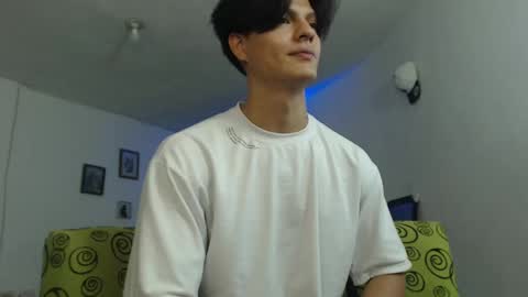 Snapshot of with_ken chatting on 02.05.25 Ken online show from 02.05.25