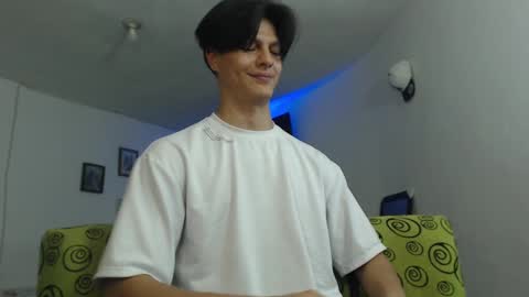 Snapshot of with_ken chatting on 02.07.25 Ken online show from 02.07.25