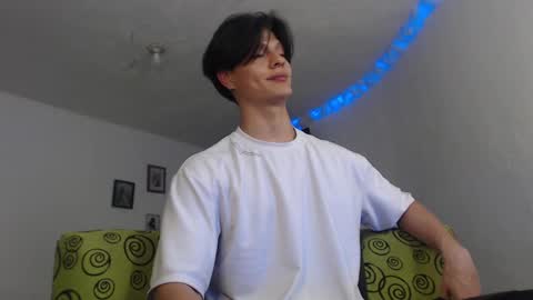 Snapshot of with_ken chatting on 02.20.25 Ken online show from 02.20.25