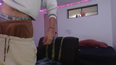 Snapshot of with_ken chatting on 10.31.25 Ken online show from 10.31.25