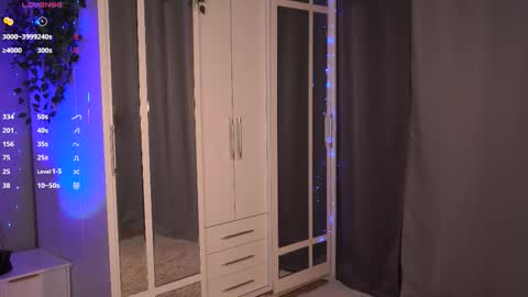 Hollis online show from 10.14.25