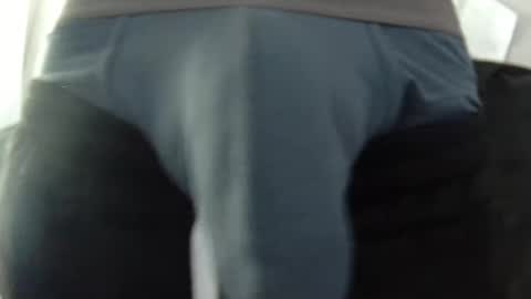 Snapshot of withbothhandsplease chatting on 01.05.25 Mater online show from 01.05.25