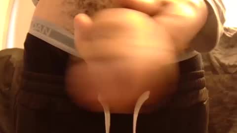 Snapshot of withbothhandsplease chatting on 02.05.25 Mater online show from 02.05.25