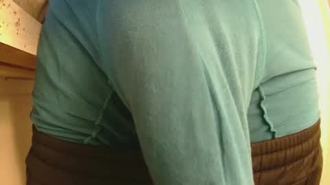 Snapshot of withbothhandsplease chatting on 03.02.25 Mater online show from 03.02.25