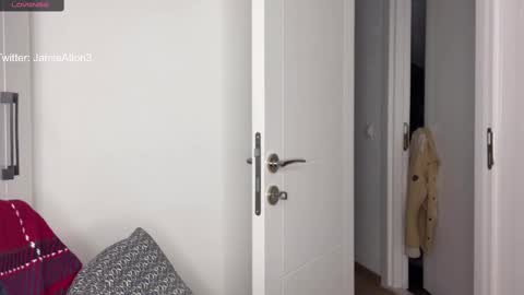 Wlademar online show from 02.16.25