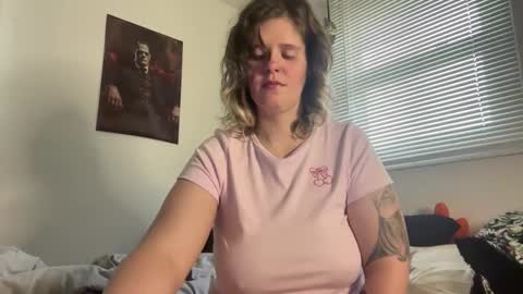 Moth online show from 02.12.25