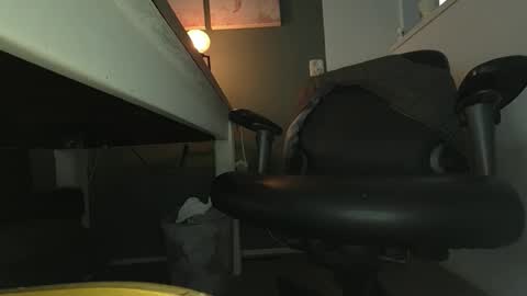 wnhz27 online show from 10.10.25