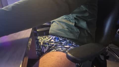 wnhz27 online show from 11.24.25