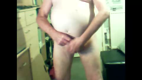 Snapshot of wolcol80 chatting on 05.25.26 wolcol80 online show from 05.25.26