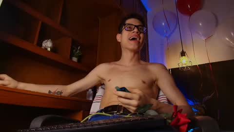  W O L F  online show from 09.19.25