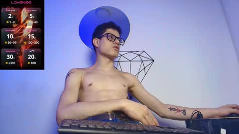  W O L F  online show from 09.27.25