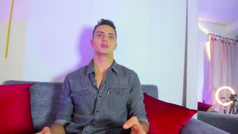 Snapshot of wolfkyng chatting on 06.13.26 Andrew online show from 06.13.26