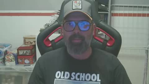 Snapshot of womenizzeer chatting on 01.07.25 Adam online show from 01.07.25