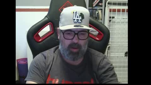 Snapshot of womenizzeer chatting on 10.15.25 Adam online show from 10.15.25