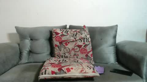 SHENIEL RODRIGUEZ online show from 02.05.25