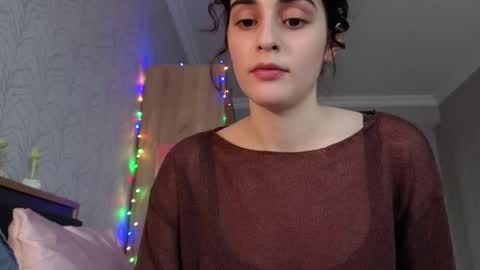 Stia online show from 12.15.25