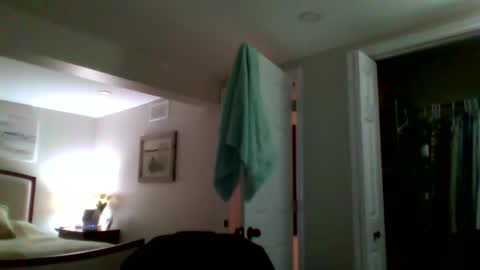 Snapshot of woodeee77 chatting on 02.15.26 woodeee77 online show from 02.15.26