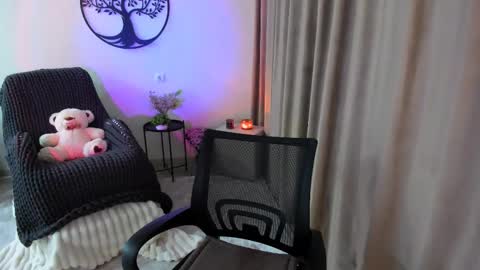 dudetta Kim online show from 10.08.25