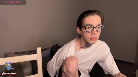 Arnika and Simon online show from 02.22.25