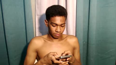 Snapshot of worshipmycockxxx chatting on 03.06.25 Josh This is my new account now online show from 03.06.25