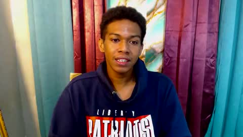 Snapshot of worshipmycockxxx chatting on 10.03.25 Josh This is my new account now online show from 10.03.25