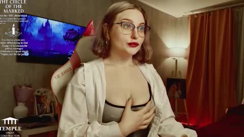 Snapshot of wounded_goddess chatting on 09.28.25 Goddess Sophy online show from 09.28.25