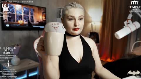 Snapshot of wounded_goddess chatting on 10.29.25 Goddess Sophy online show from 10.29.25