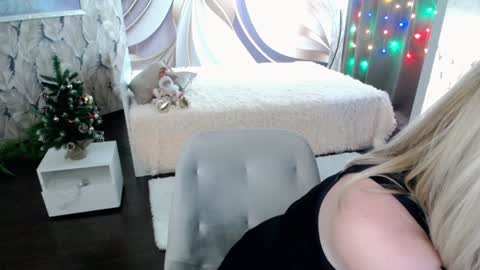 wow_co online show from 12.12.24