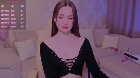 Snapshot of wow_kate chatting on 11.20.25 Kate online show from 11.20.25