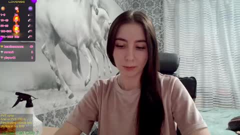 Anna  online show from 02.23.25