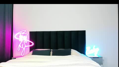 Snapshot of wowlovie666 chatting on 03.07.25 Emi online show from 03.07.25