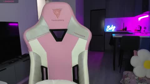 Emi online show from 12.05.25