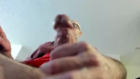 Snapshot of wowsah chatting on 11.24.25 wowsah online show from 11.24.25