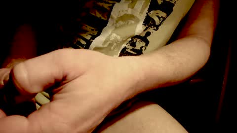 Snapshot of wrix chatting on 12.22.24 wrix online show from 12.22.24