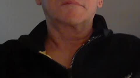 Snapshot of wuki123 chatting on 01.05.25 Wuki online show from 01.05.25