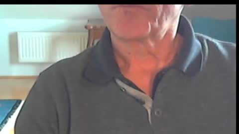 Snapshot of wuki123 chatting on 10.08.25 Wuki online show from 10.08.25