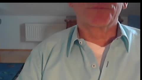 Snapshot of wuki123 chatting on 10.17.25 Wuki online show from 10.17.25