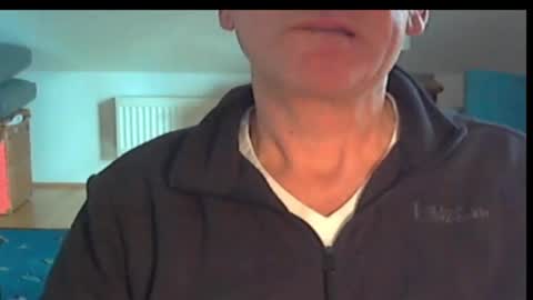 Snapshot of wuki123 chatting on 10.23.25 Wuki online show from 10.23.25