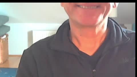 Snapshot of wuki123 chatting on 11.06.25 Wuki online show from 11.06.25