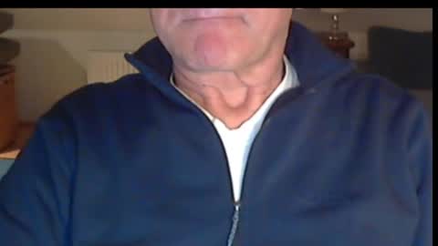 Snapshot of wuki123 chatting on 12.03.25 Wuki online show from 12.03.25