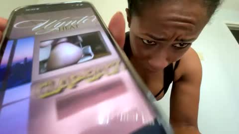 Snapshot of wynterheat chatting on 01.22.25 Wynter Heat online show from 01.22.25