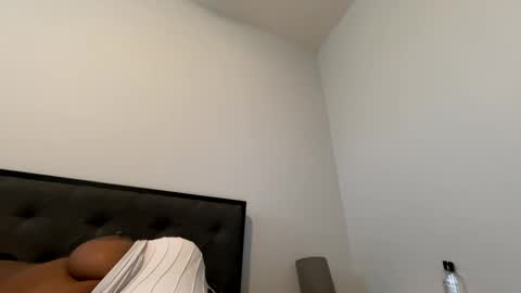 Snapshot of wynterheat chatting on 01.26.25 Wynter Heat online show from 01.26.25