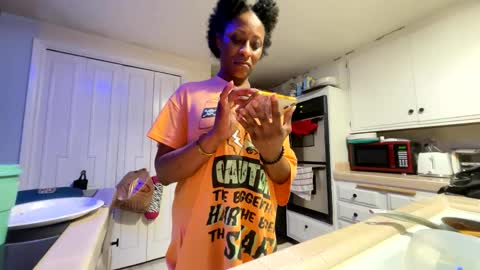 Snapshot of wynterheat chatting on 02.01.25 Wynter Heat online show from 02.01.25