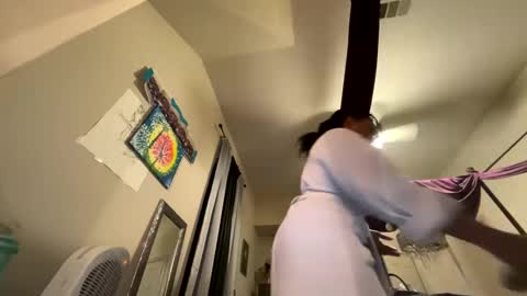 Snapshot of wynterheat chatting on 03.05.25 Wynter Heat online show from 03.05.25