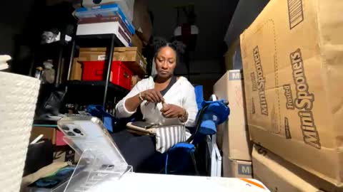 Snapshot of wynterheat chatting on 11.22.25 Wynter Heat online show from 11.22.25