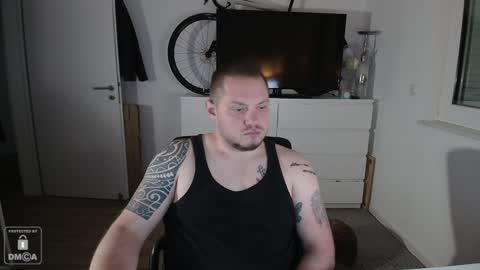 Snapshot of x19marco93x chatting on 12.07.24 x19marco93x online show from 12.07.24