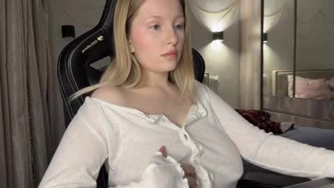 eva online show from 01.04.25