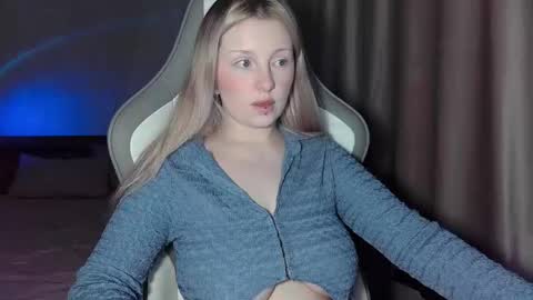 Snapshot of x__ivy_x chatting on 02.08.26 eva online show from 02.08.26