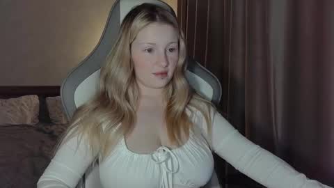 Snapshot of x__ivy_x chatting on 02.24.26 eva online show from 02.24.26