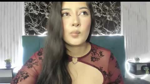 Adeline online show from 03.05.26